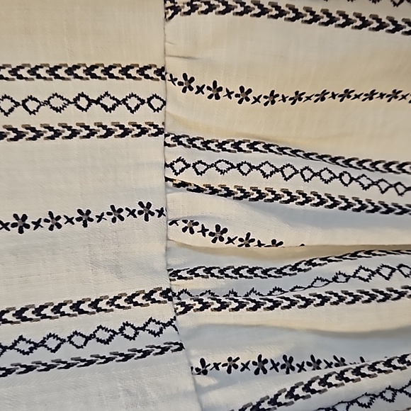 209 wst 38 linen type top - Picture 4 of 5